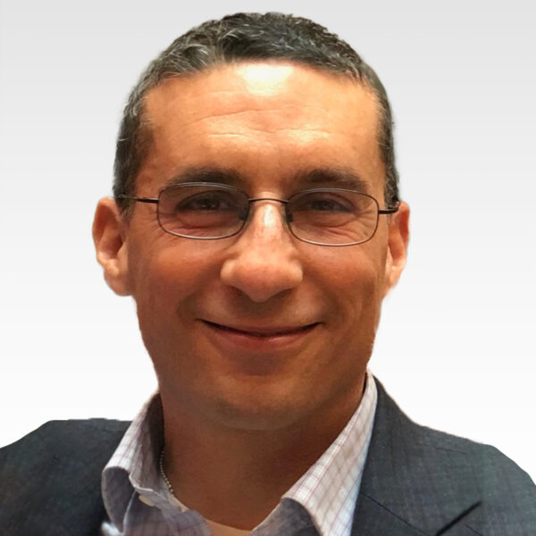 Daniel Mollura headshot